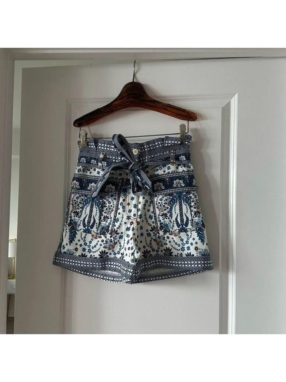 Farm Rio Off-White Encanto Tropical Shorts